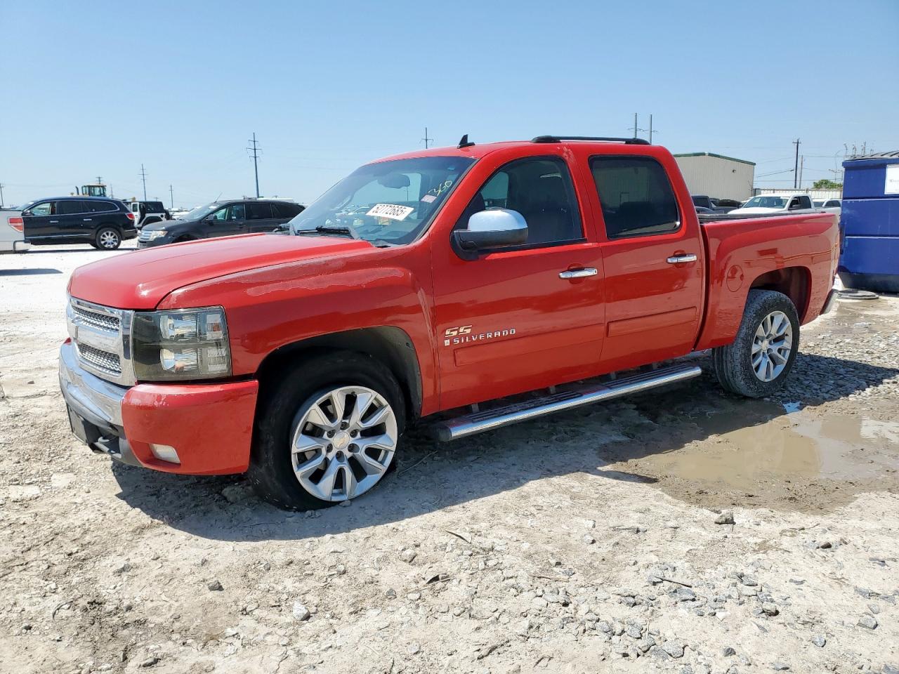 2007 Chevrolet Silverado C1500 Crew Cab for Sale in Haslet, TX - Front End
