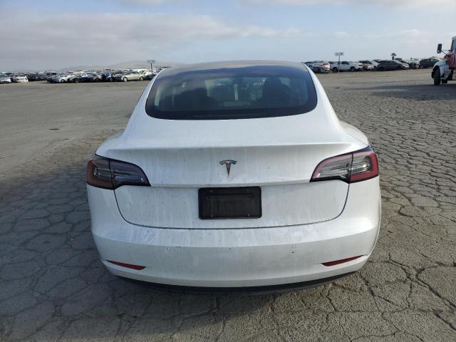  TESLA MODEL 3 2022 Белы