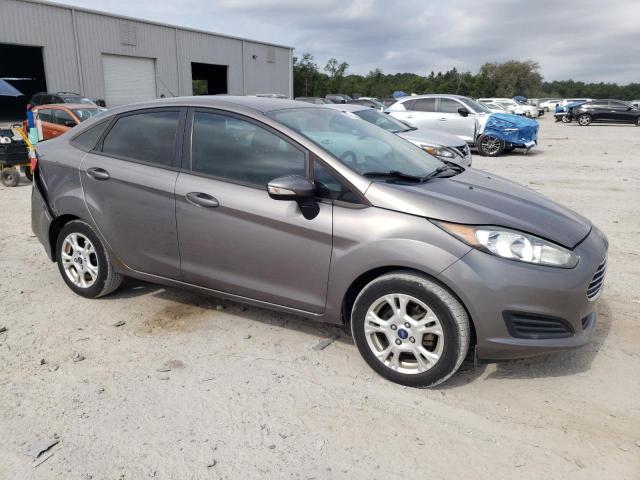 Sedans FORD FIESTA 2014 Gray