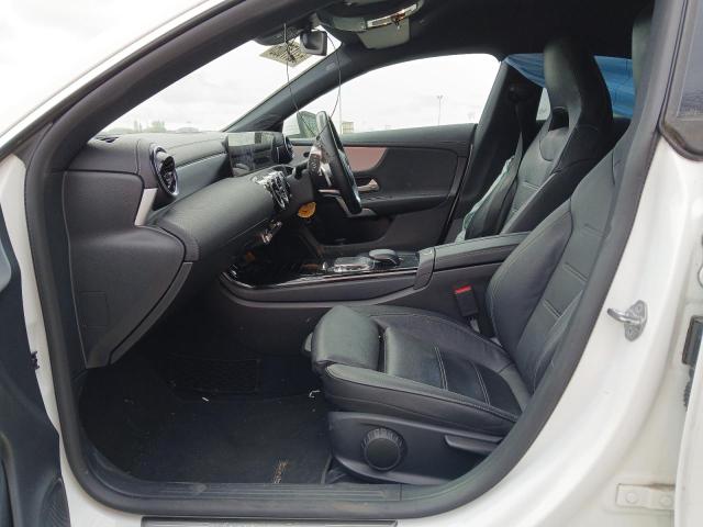 2019 MERCEDES BENZ CLA 180 AM