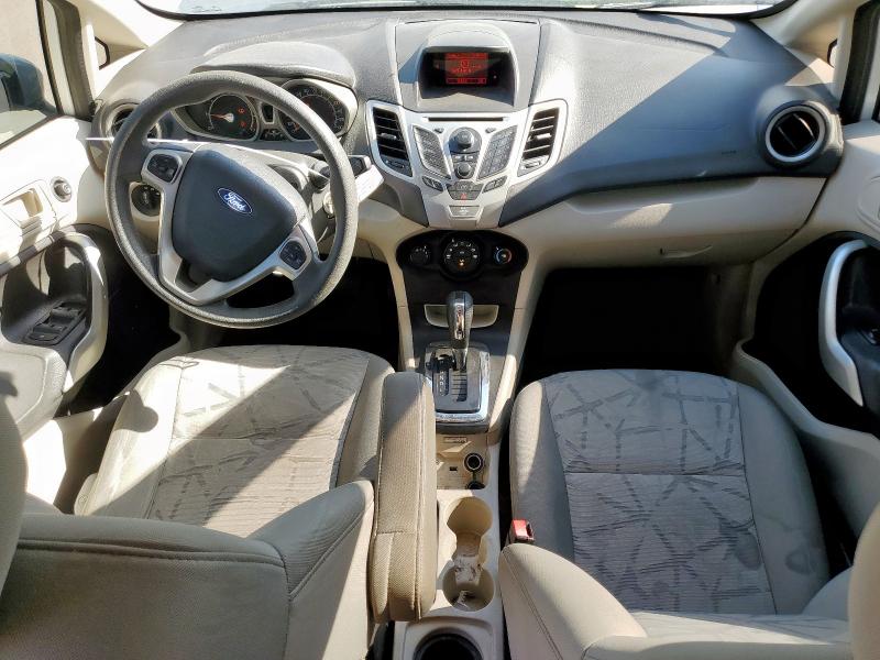 FORD FIESTA 2013 Biały