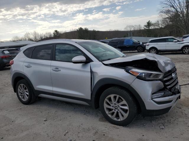 HYUNDAI TUCSON 2017 Srebrny