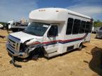 2015 Ford Econoline E450 Super Duty Cutaway Van იყიდება Chatham-ში, VA - All Over