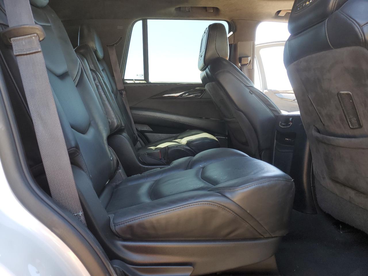 2016 Cadillac Escalade Platinum VIN: 1GYS4DKJ7GR374891 Lot: 50963745