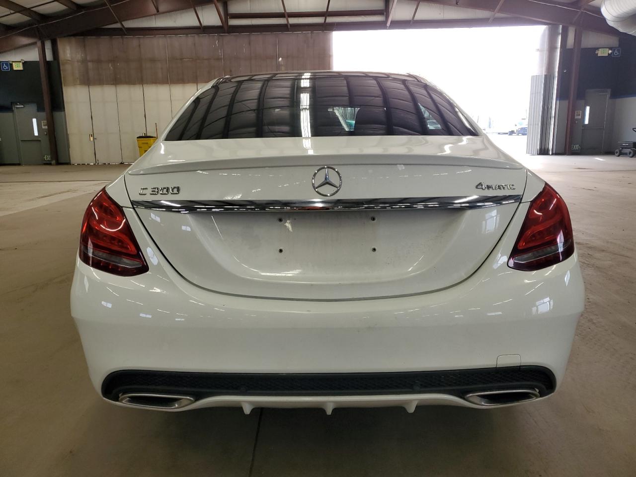 2016 Mercedes-Benz C 300 4Matic VIN: 55SWF4KB4GU126497 Lot: 54572505