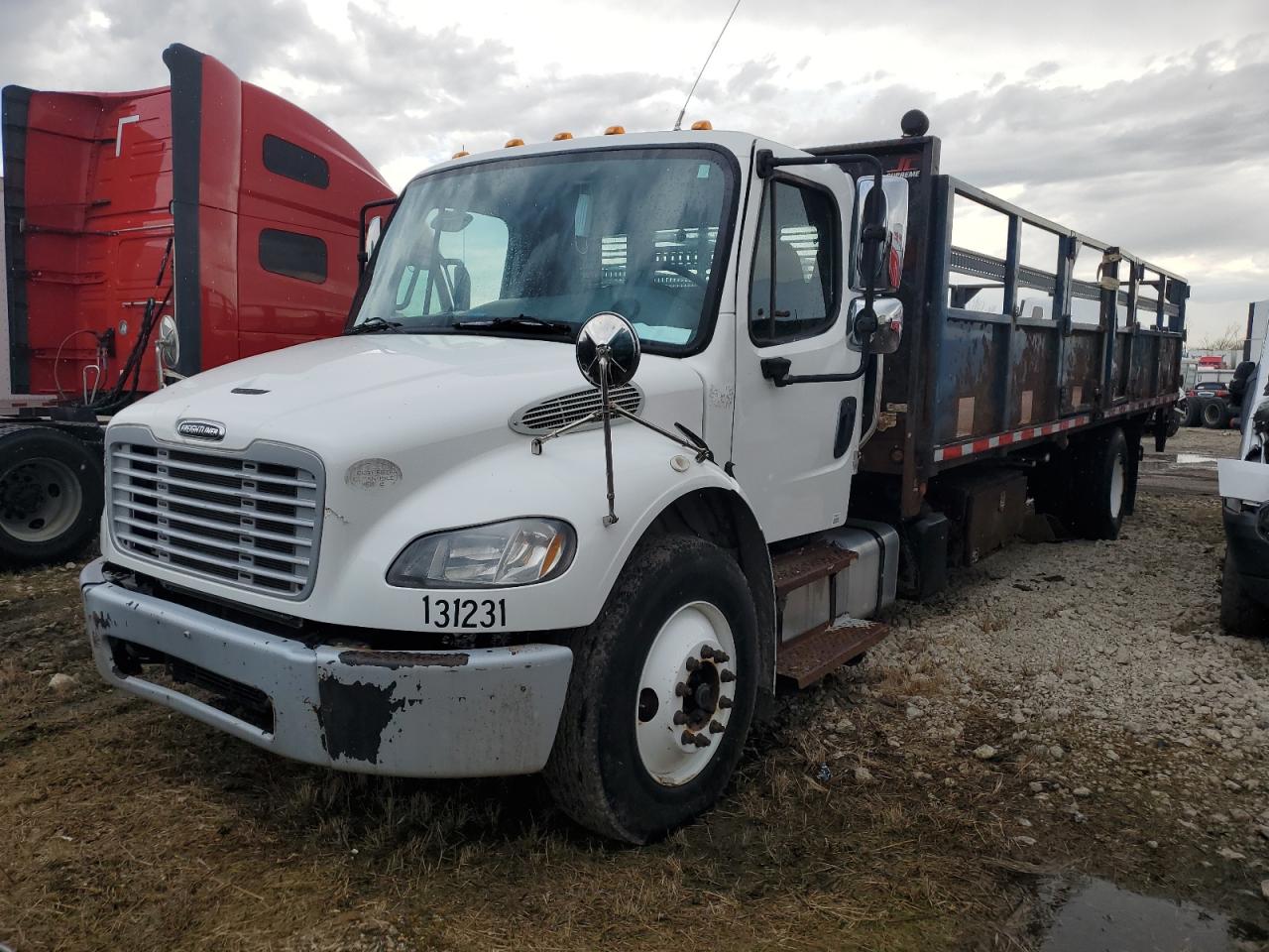 2015 Freightliner M2 106 Medium Duty იყიდება Elgin-ში, IL - Minor Dent/Scratches