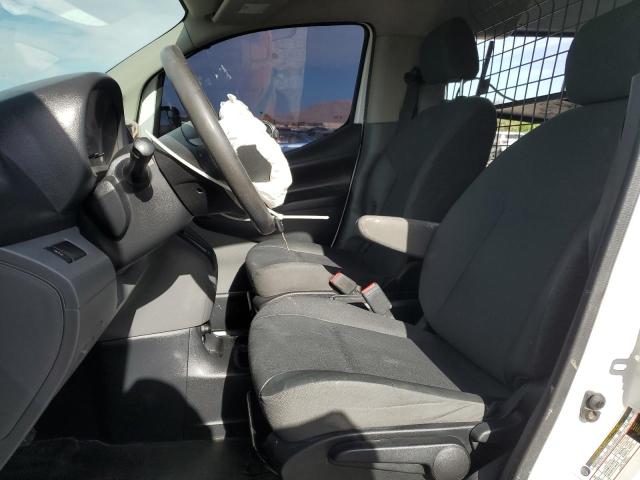  NISSAN NV 2018 Biały