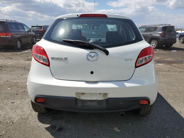  MAZDA 2 2013 Белы