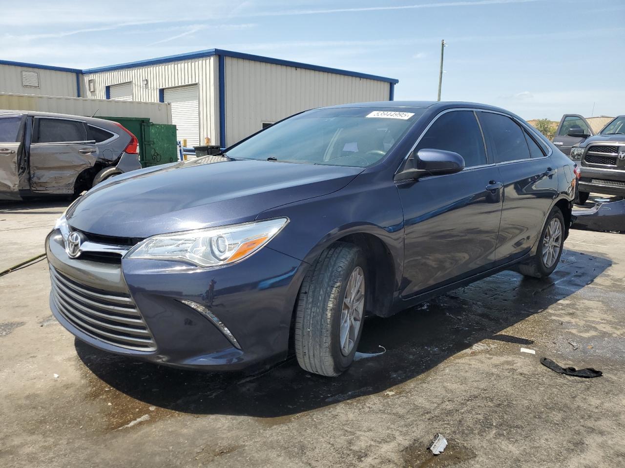 2015 Toyota Camry Le for Sale in Orlando, FL - Rear End