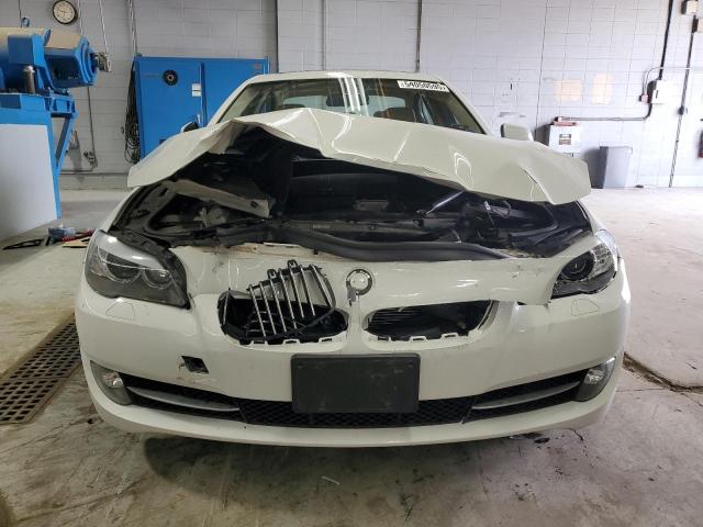  BMW 5 SERIES 2013 Белый