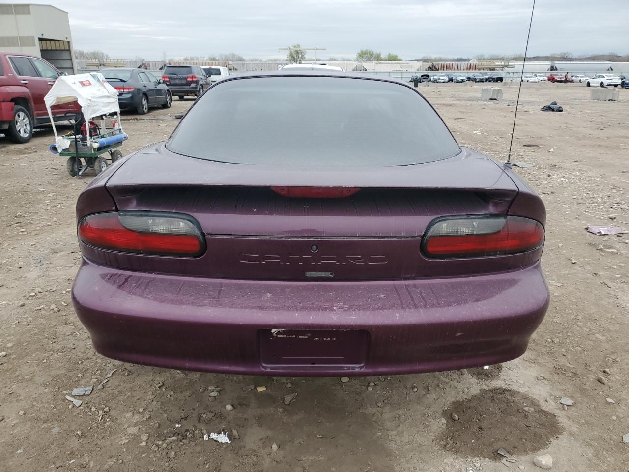 1996 Chevrolet Camaro Base VIN: 2G1FP22K9T2133044 Lot: 51902245