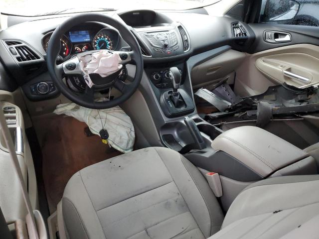 Паркетники FORD ESCAPE 2014 Белы
