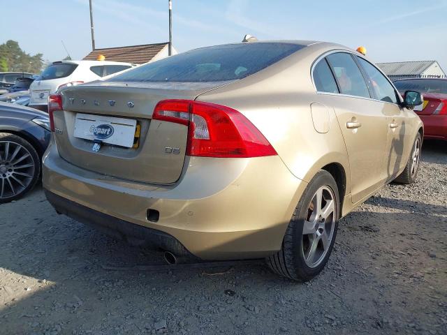 2010 VOLVO S60 SE LUX