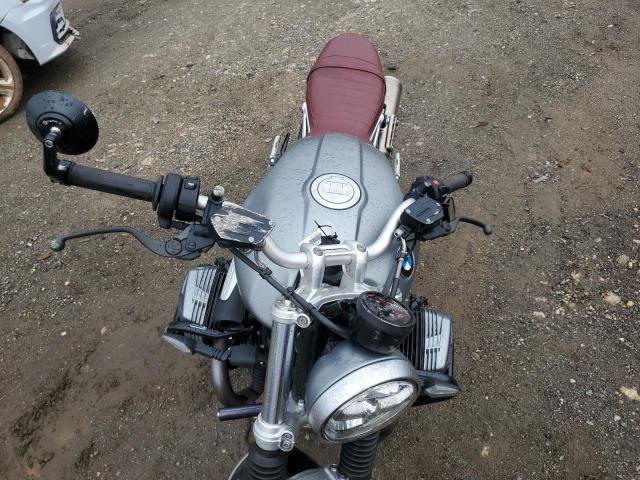  BMW R-SERIES 2022 Серый