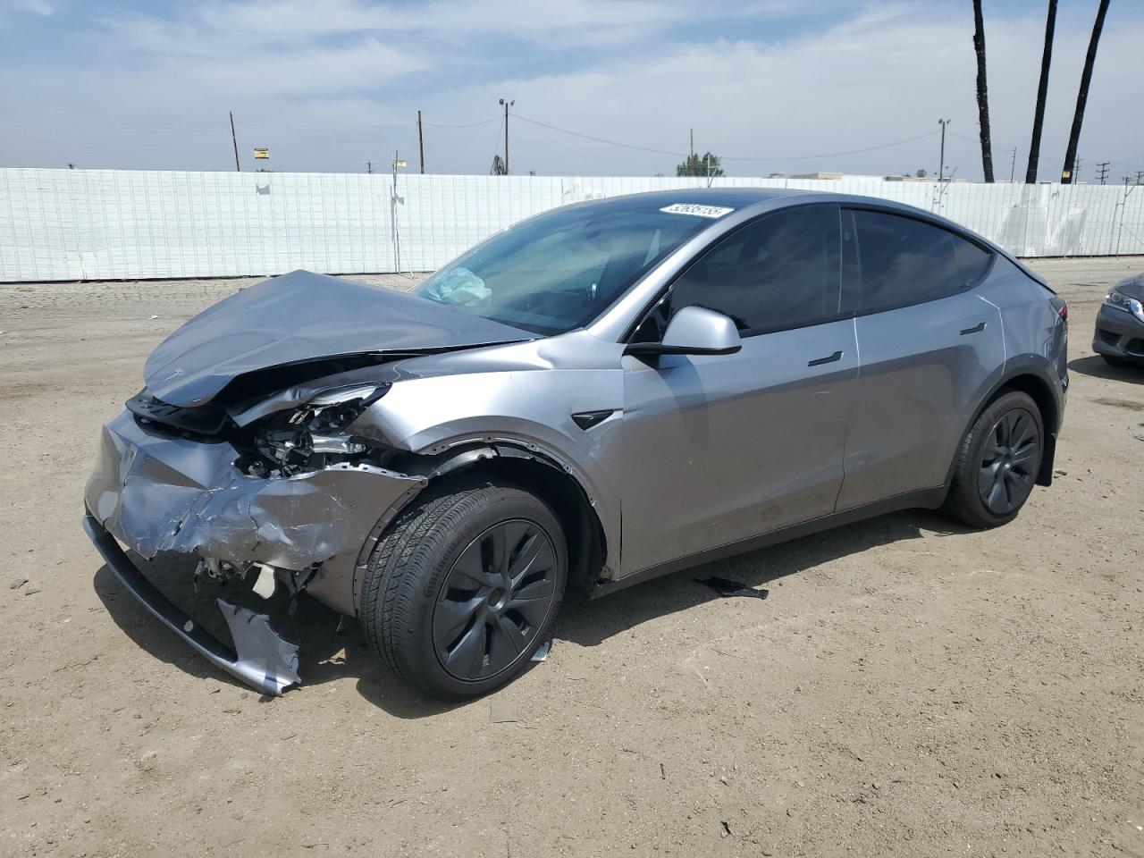 2025 Tesla Model Y للبيع في Van Nuys، CA - Front End