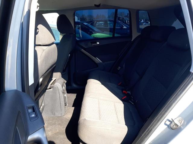 2009 VOLKSWAGEN TIGUAN SE