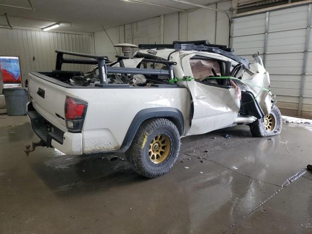 TOYOTA TACOMA 2017 Biały