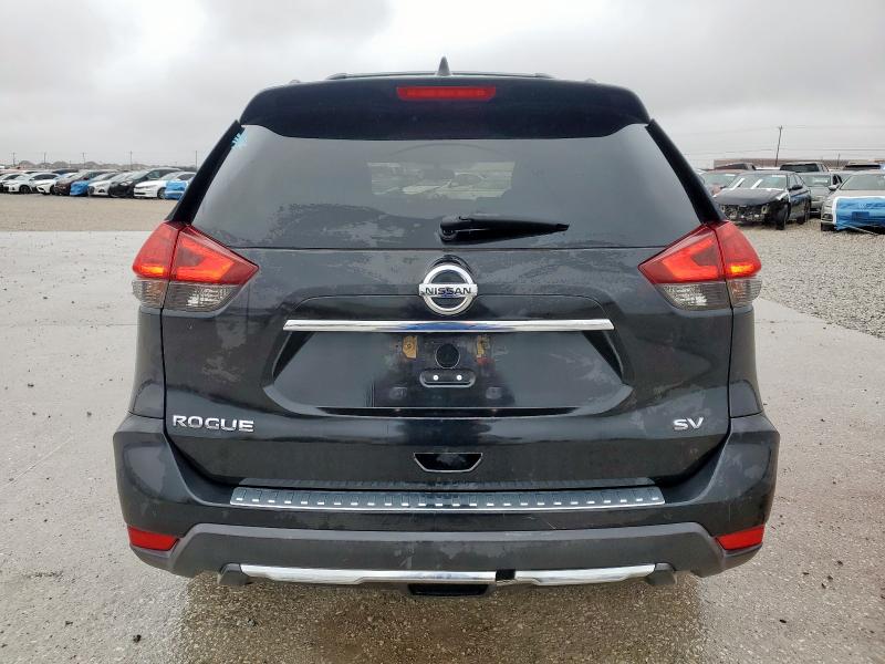 NISSAN ROGUE 2017 Czarny