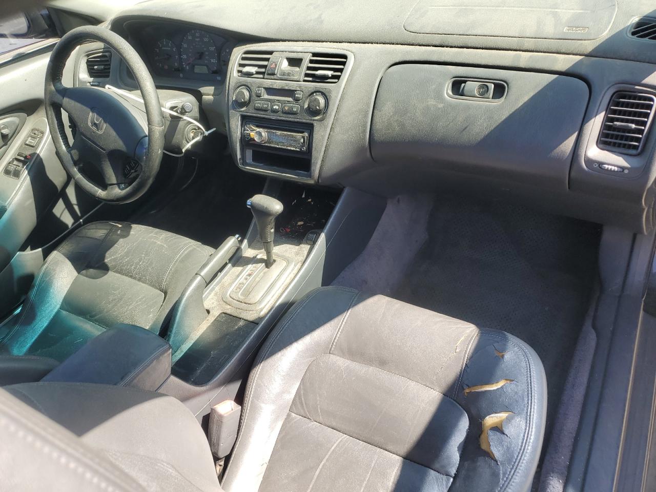 2001 Honda Accord Ex VIN: 1HGCG22551A022831 Lot: 52011585