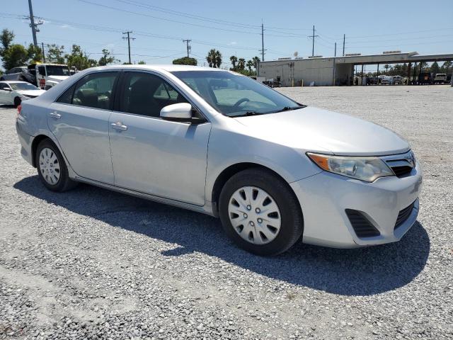  TOYOTA CAMRY 2012 Srebrny