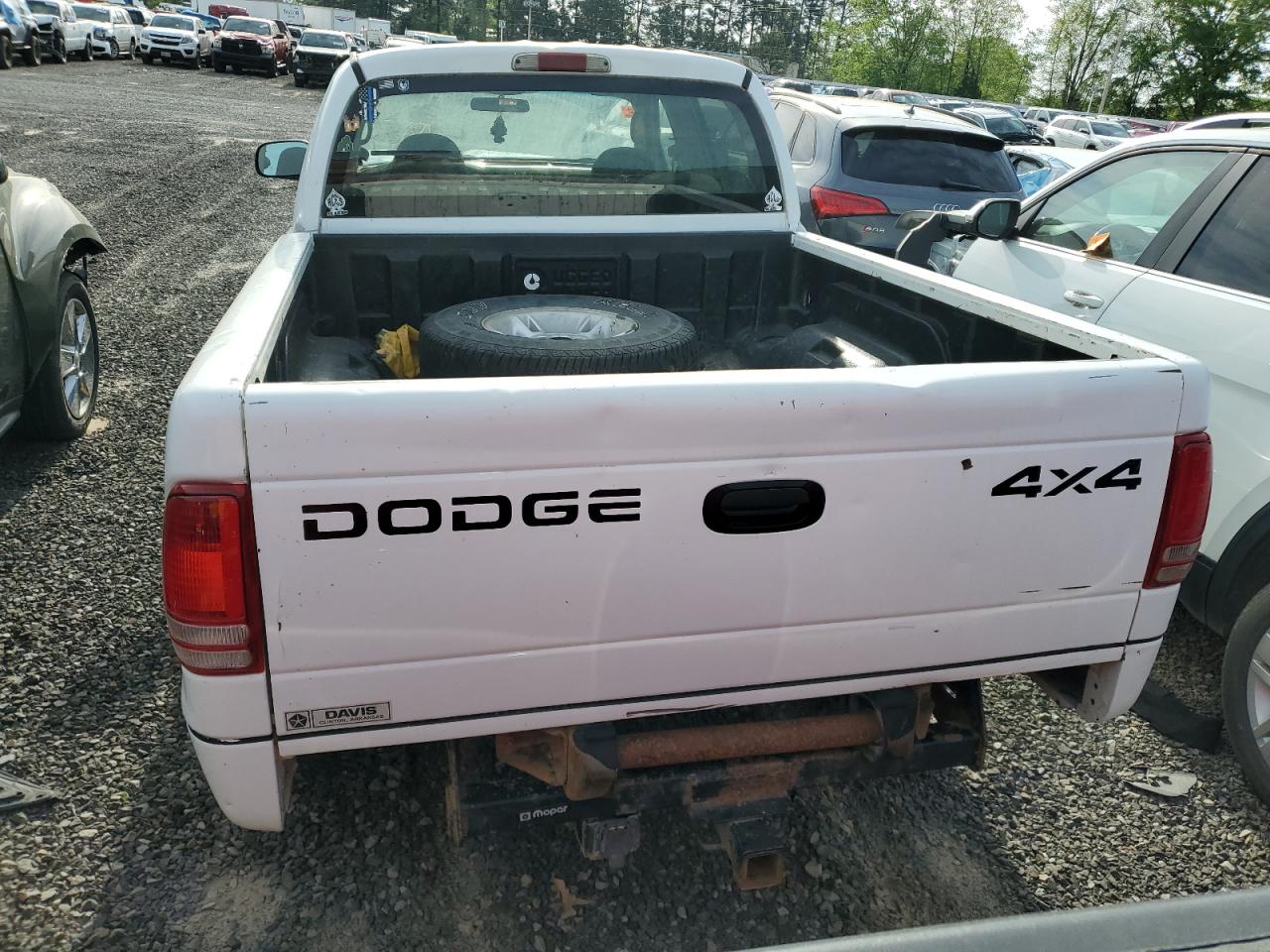 2002 Dodge Dakota Quad Slt VIN: 1B7HG48N12S551650 Lot: 49324025