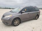 2014 Toyota Sienna Xle იყიდება New Braunfels-ში, TX - Side