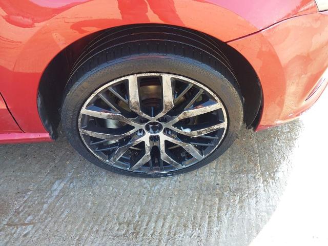 2014 VOLKSWAGEN POLO SE