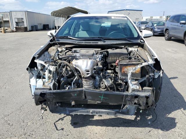  TOYOTA CAMRY 2015 White