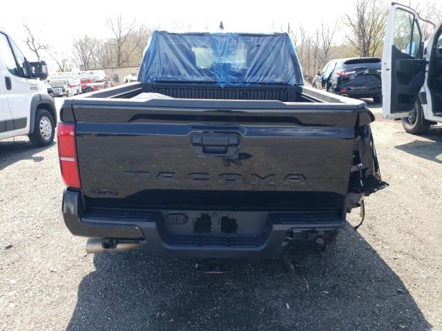  TOYOTA TACOMA 2024 Czarny