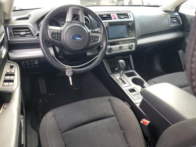  SUBARU LEGACY 2017 Biały