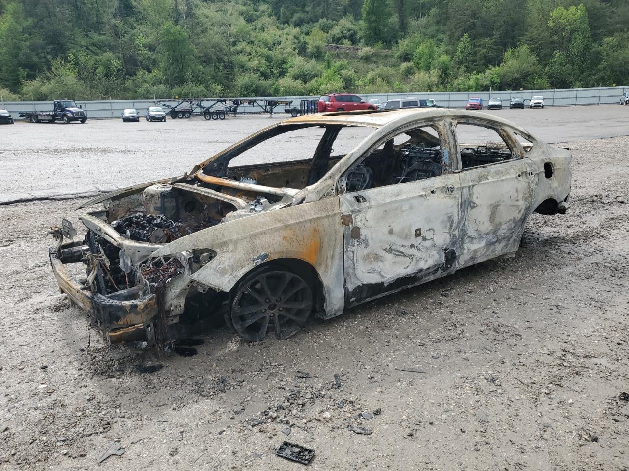 2020 Ford Fusion Se for Sale in Hurricane, WV - Burn
