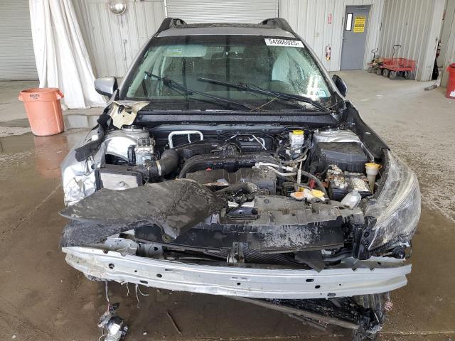  SUBARU OUTBACK 2018 Srebrny