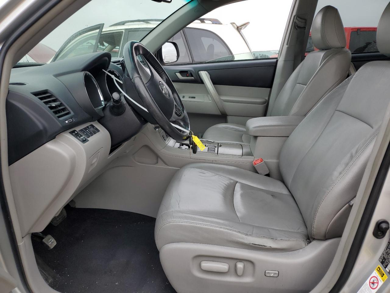 2011 Toyota Highlander Base VIN: 5TDZK3EH2BS036189 Lot: 54916775
