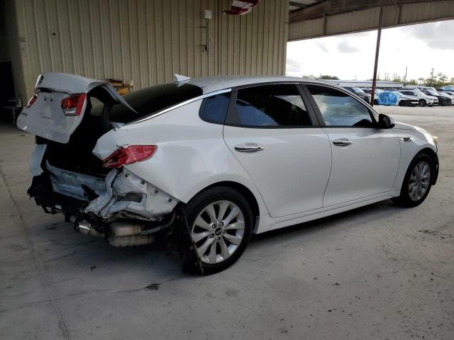 Sedans KIA OPTIMA 2016 Biały