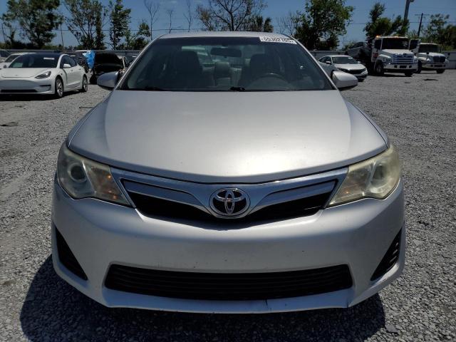  TOYOTA CAMRY 2012 Srebrny