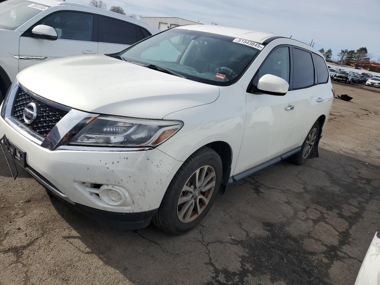 New Britain, CT에서 판매 중인 2014 Nissan Pathfinder S - Minor Dent/Scratches