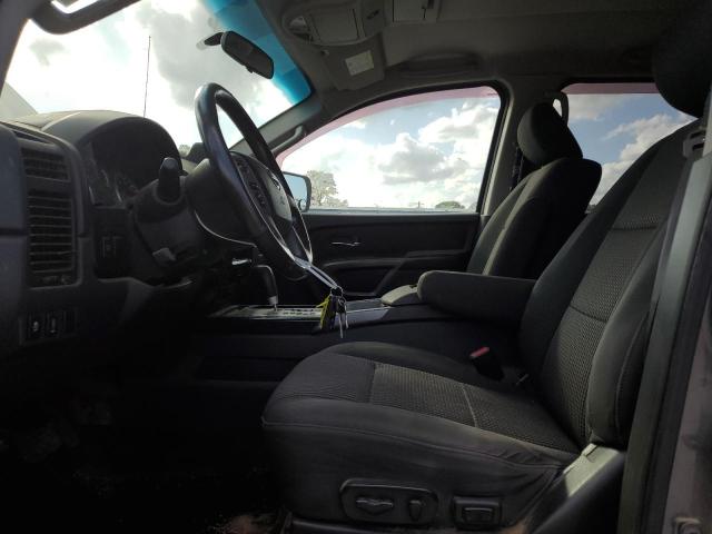  NISSAN TITAN 2015 Szary
