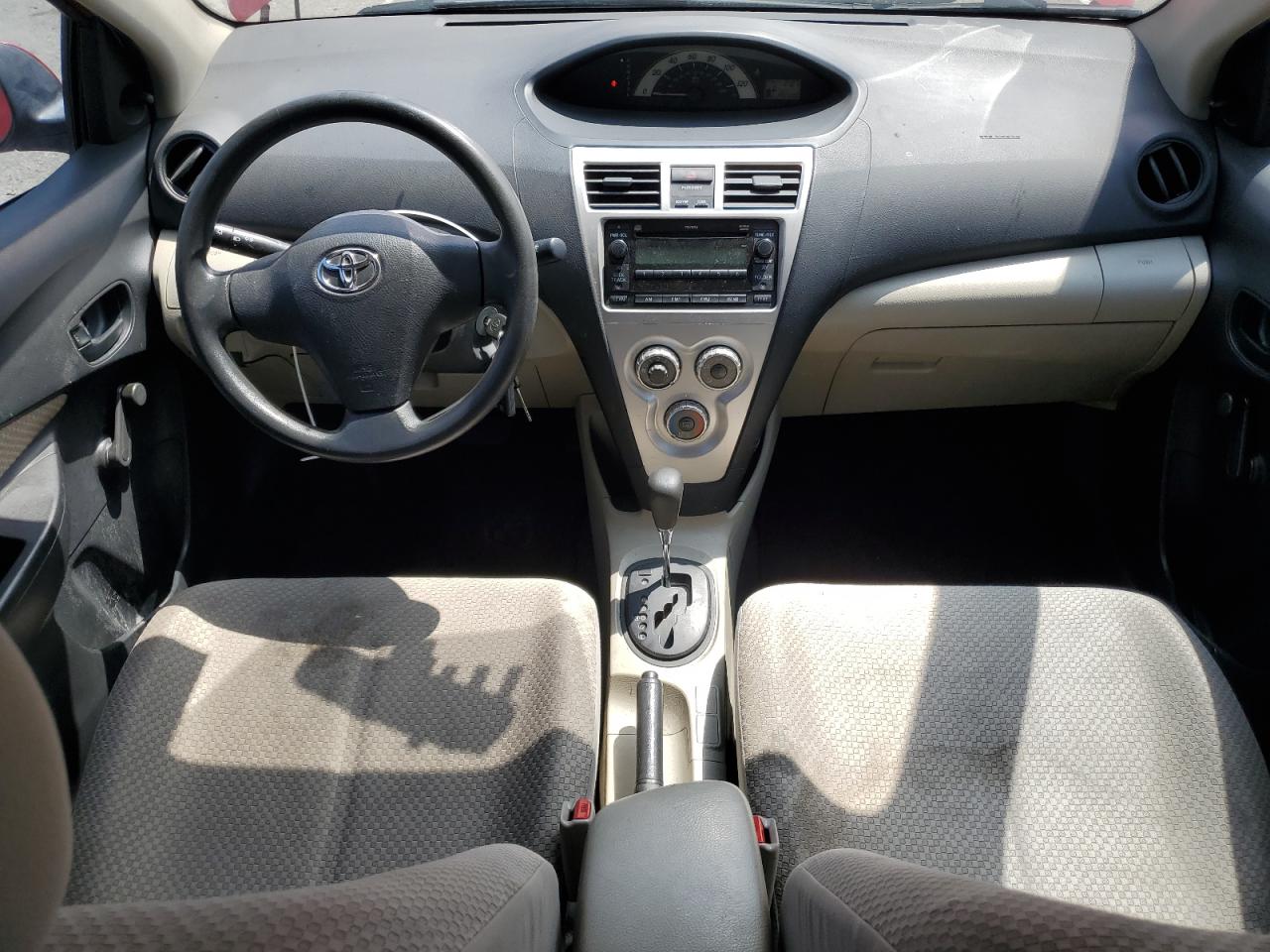 2007 Toyota Yaris VIN: JTDBT923071131980 Lot: 54152075