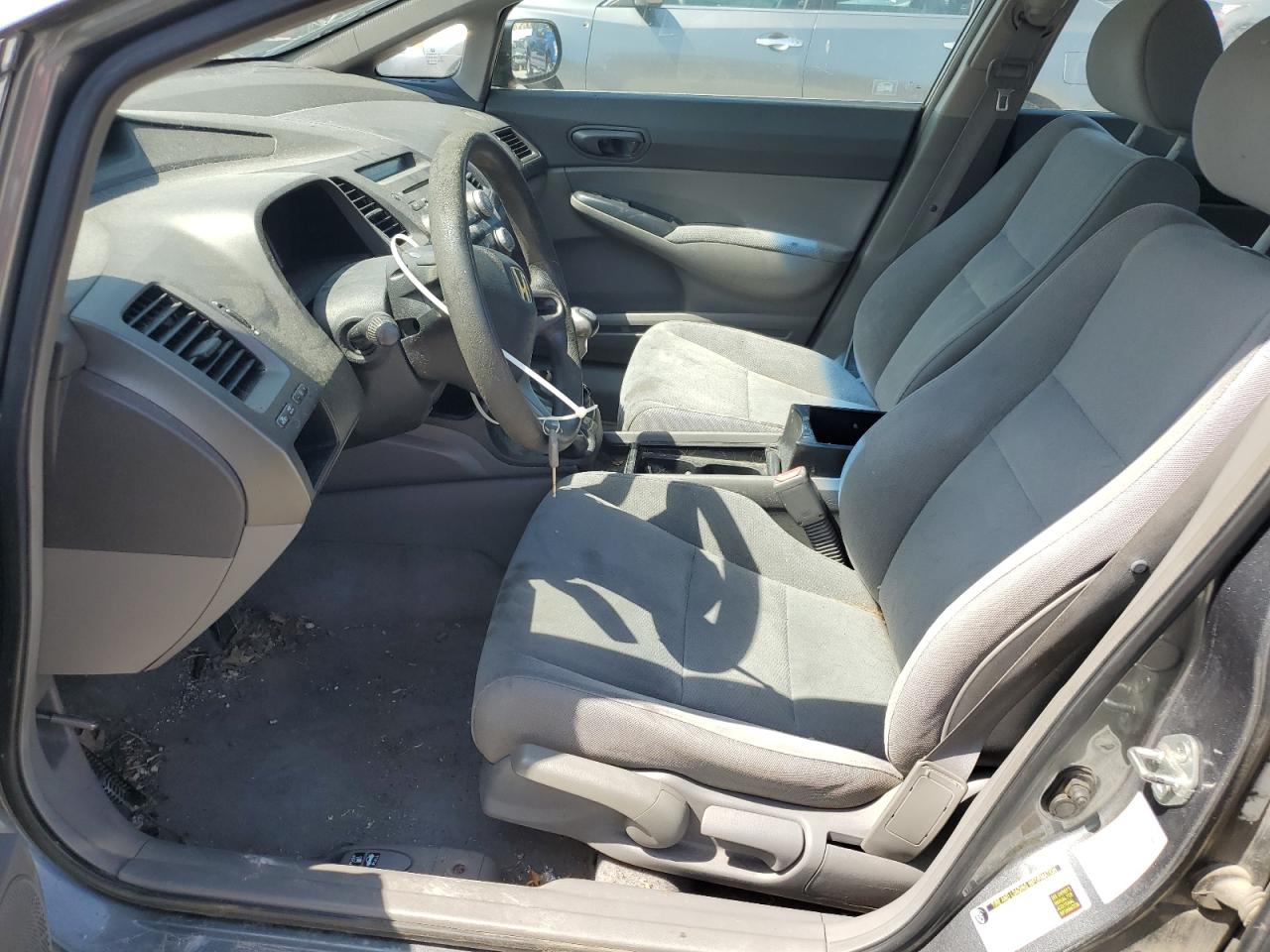 2009 Honda Civic Vp VIN: 1HGFA15309L011786 Lot: 52574835