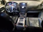 2013 Chrysler Town & Country Touring L na sprzedaż w Appleton, WI - Front End