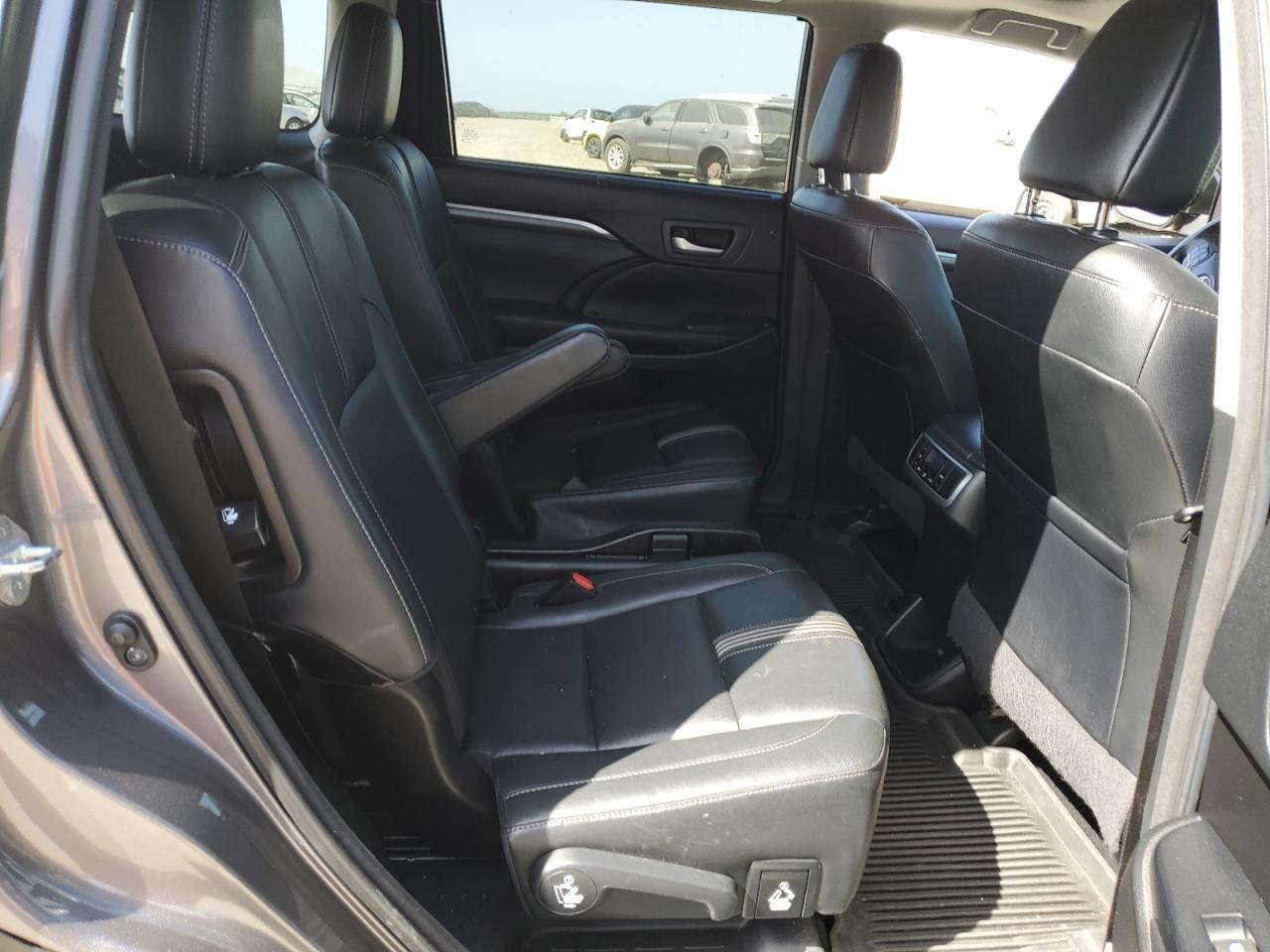 2017 Toyota Highlander Se VIN: 5TDJZRFH5HS473364 Lot: 54520035