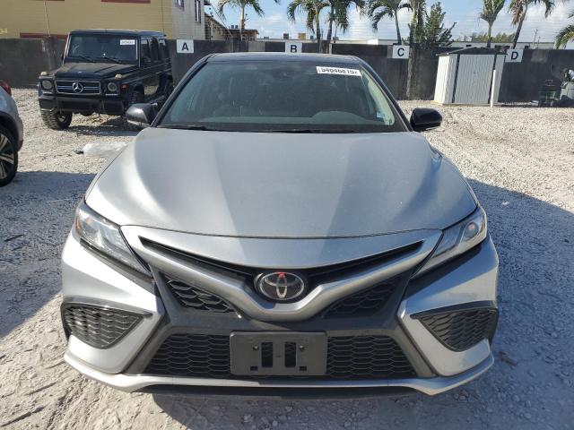  TOYOTA CAMRY 2024 Silver