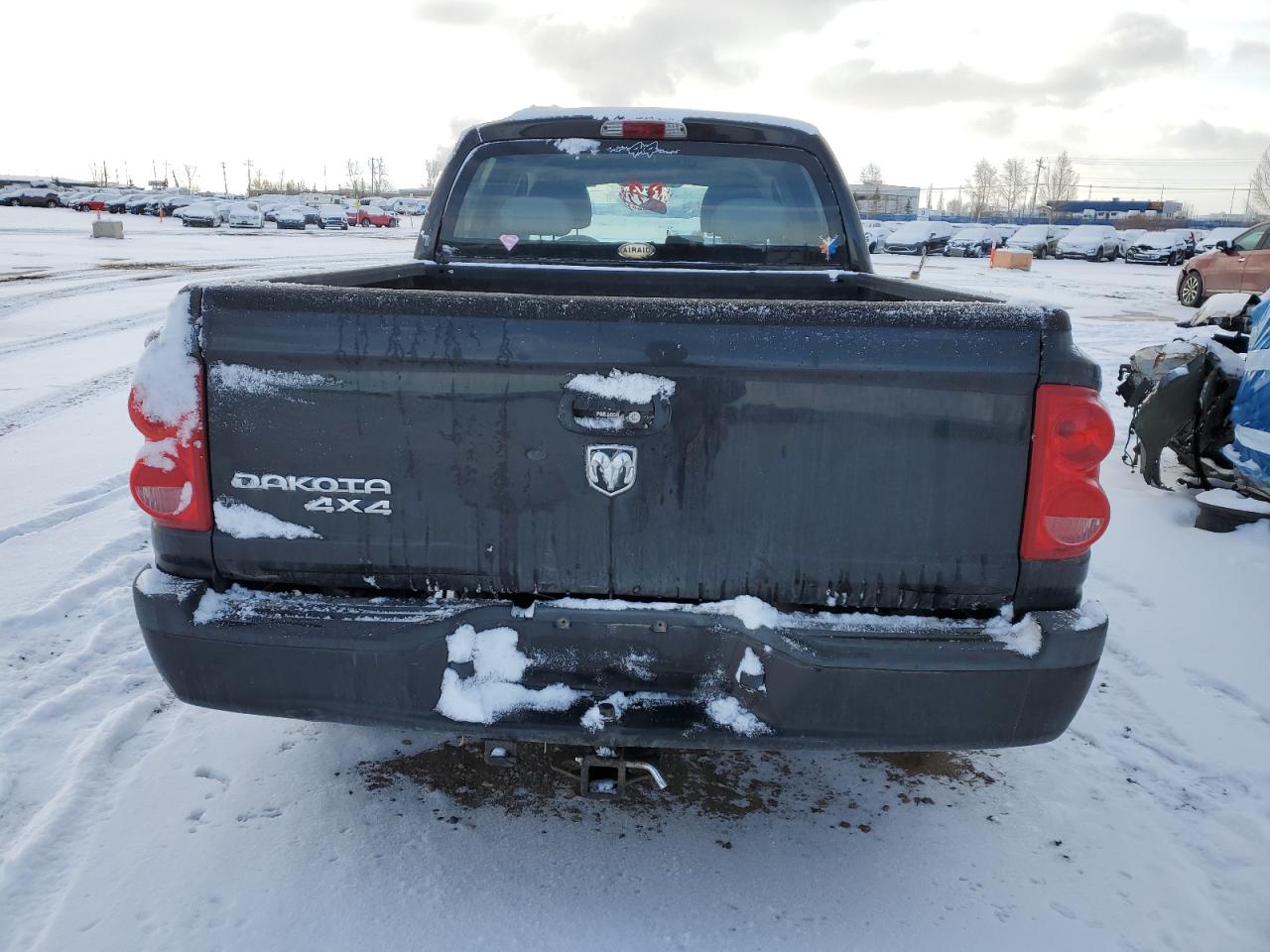 2008 Dodge Dakota Sxt VIN: 1D7HW38K38S555118 Lot: 51614025