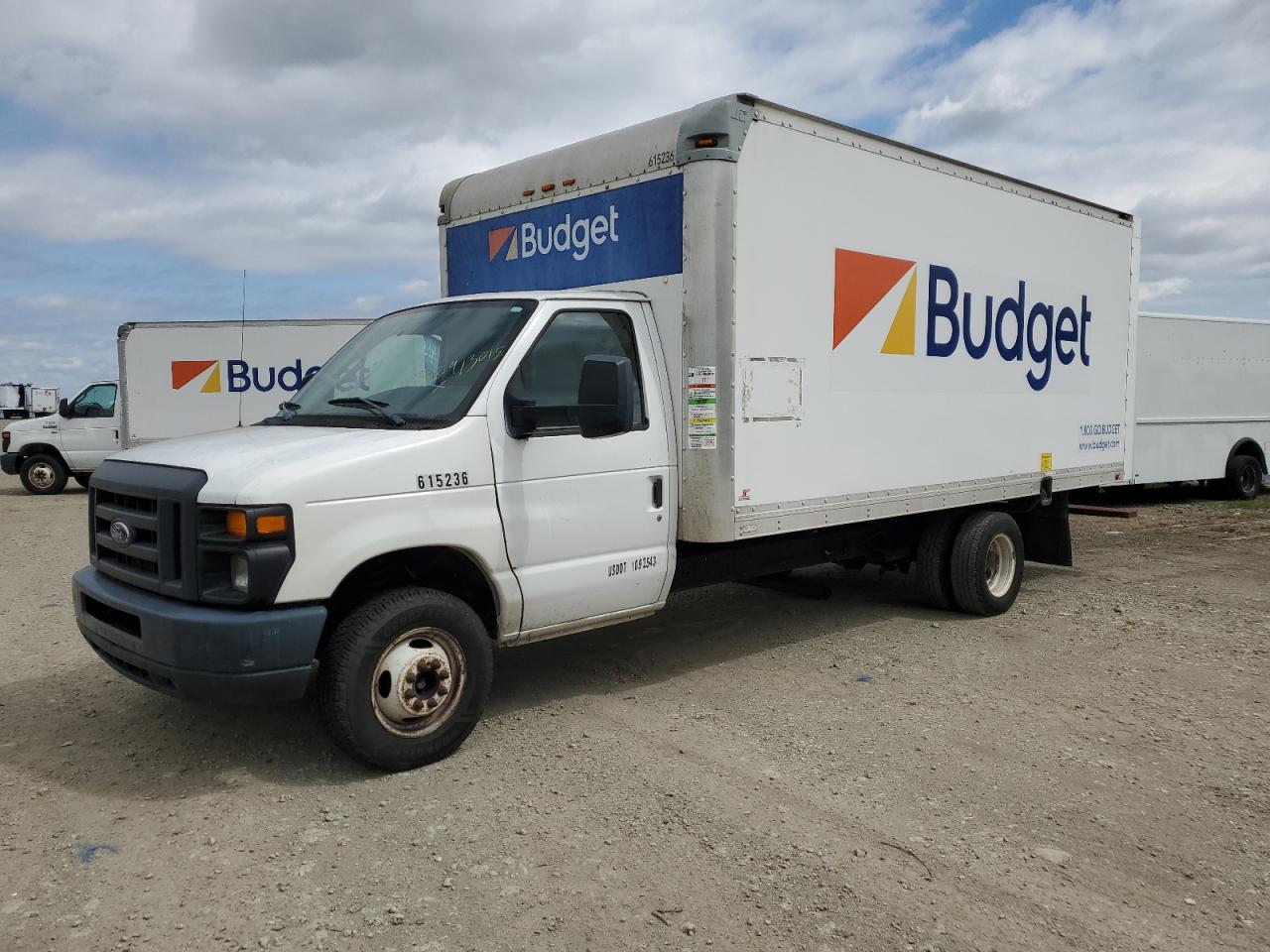 2016 Ford Econoline E350 Super Duty Cutaway Van