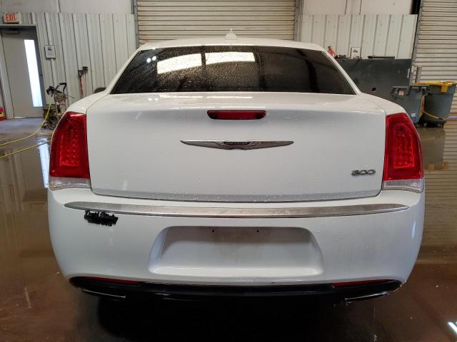  CHRYSLER 300 2019 Biały