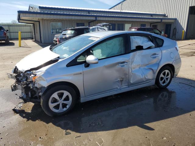  TOYOTA PRIUS 2014 Серебристый