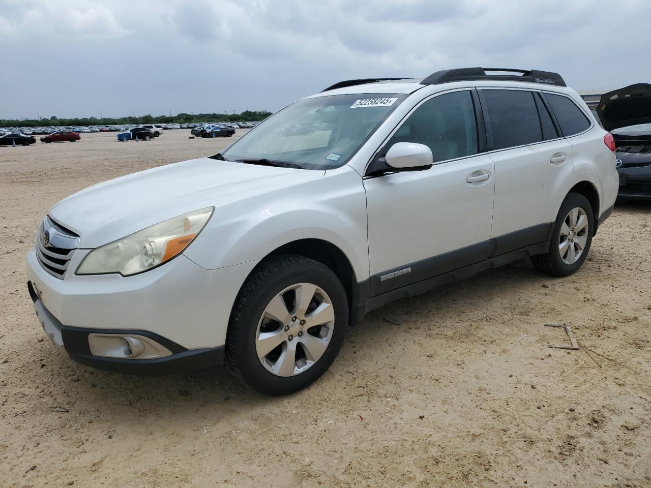 2010 Subaru Outback 3.6R Limited for Sale in San Antonio, TX - Hail