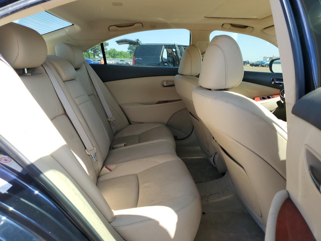 2007 Lexus Es 350 VIN: JTHBJ46G972143821 Lot: 52682895