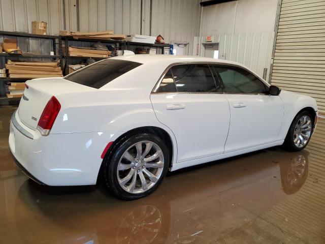 CHRYSLER 300 2019 Biały