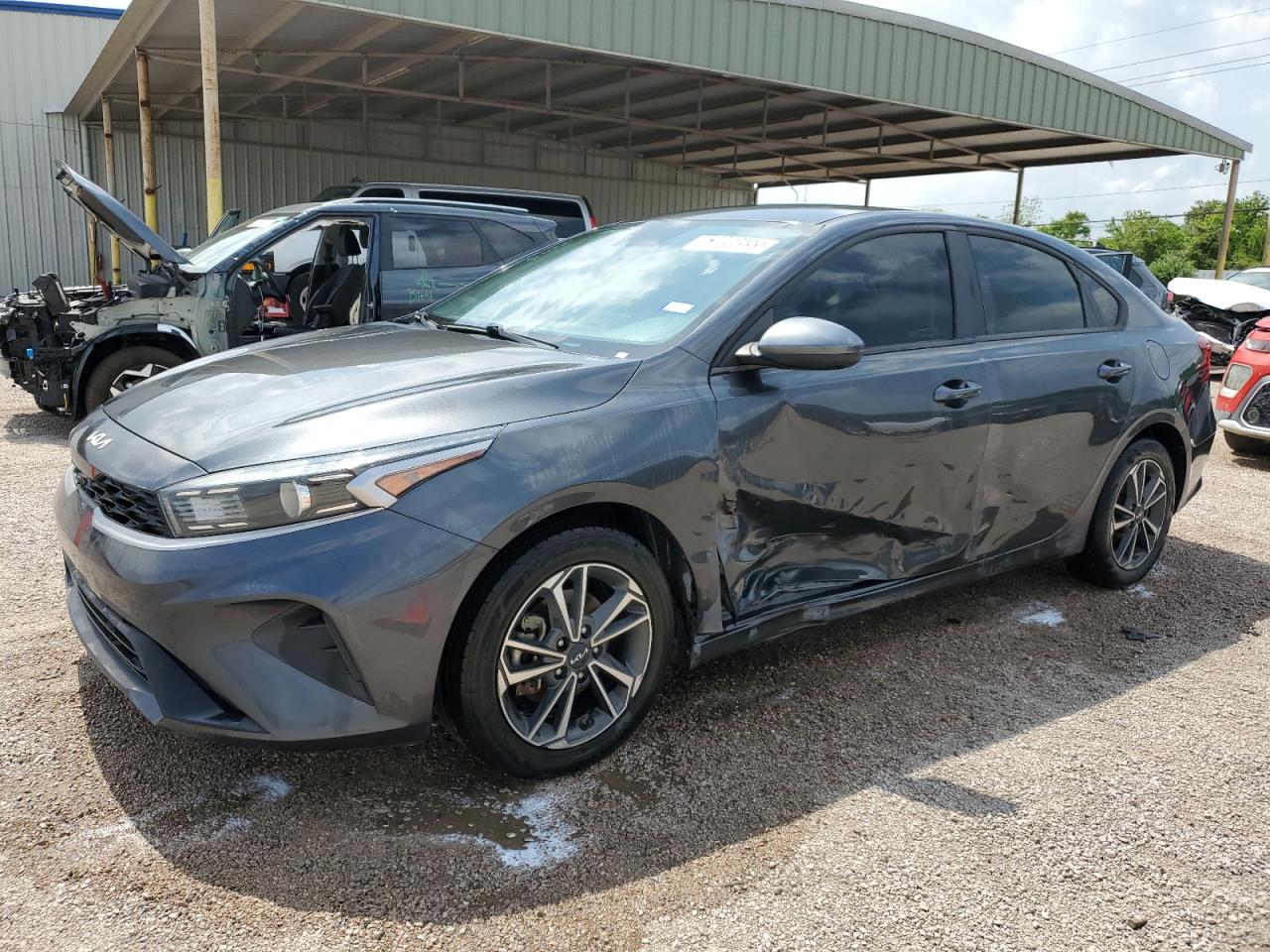 2022 Kia Forte Fe for Sale in Houston, TX - Side